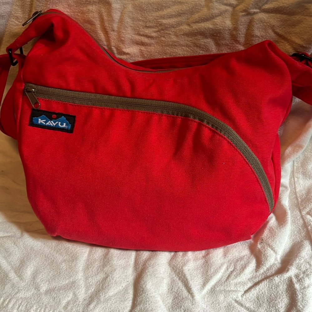 NWOT Kavu crossbody